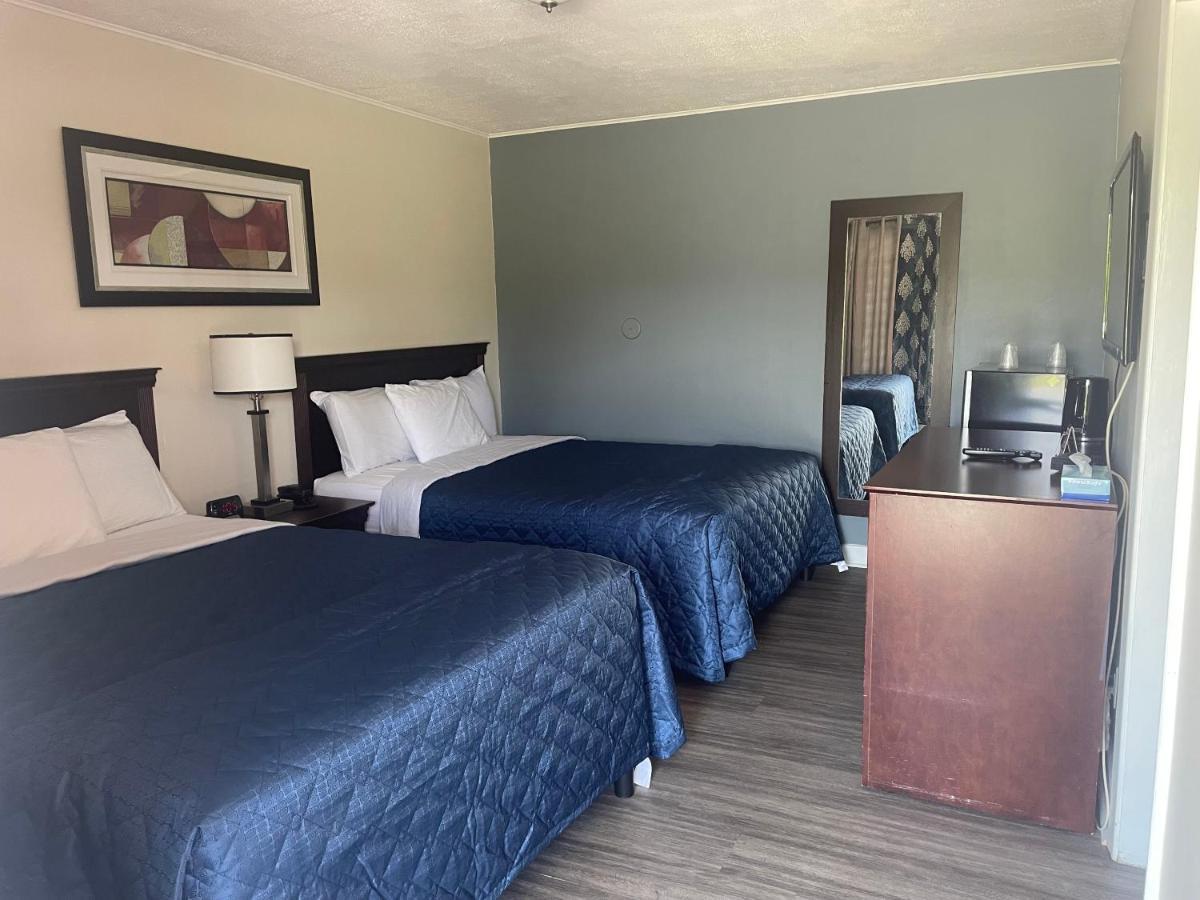 Nites Inn Motel Cornwall Extérieur photo