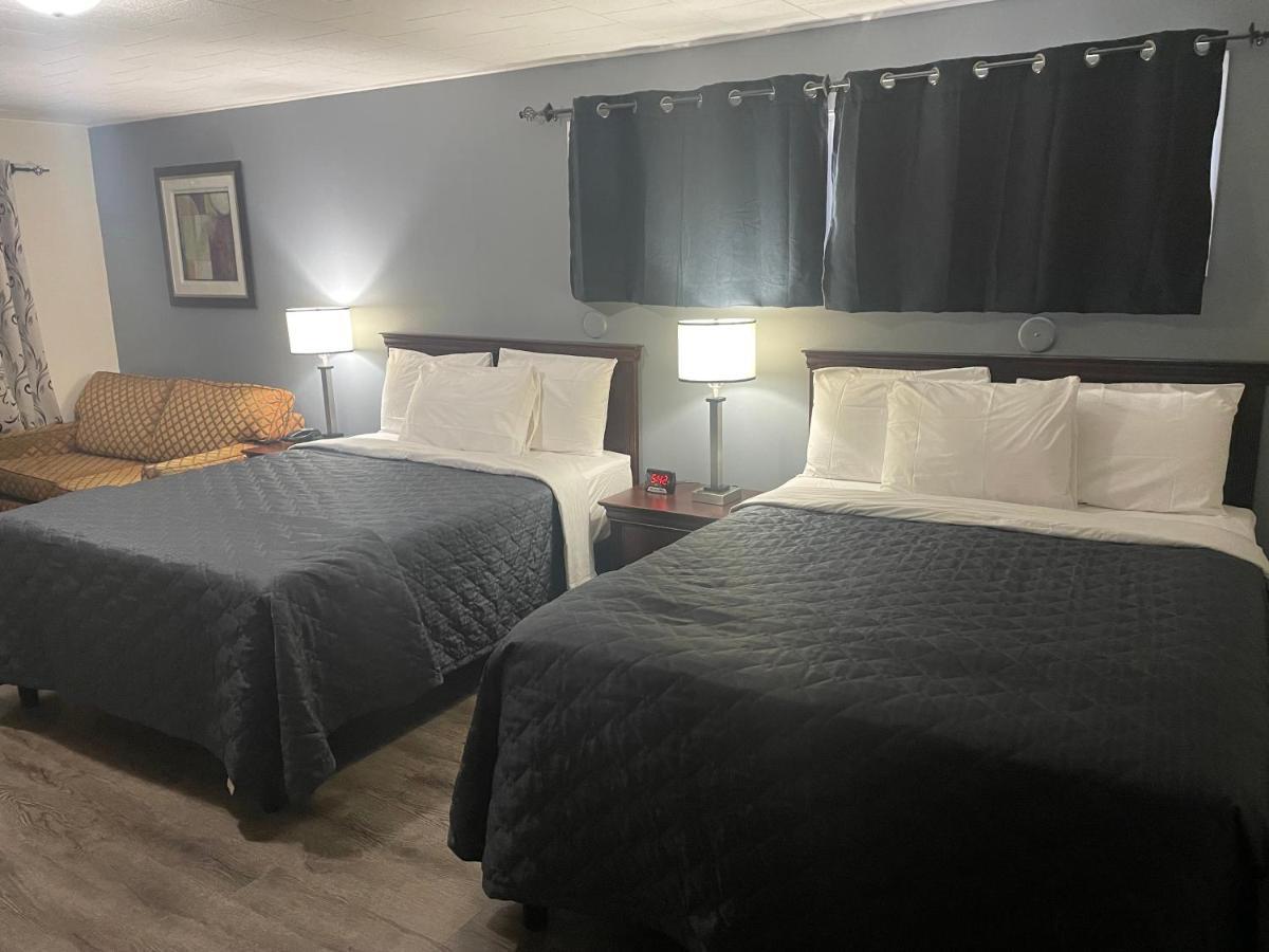 Nites Inn Motel Cornwall Extérieur photo