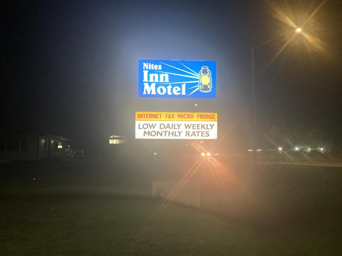 Nites Inn Motel Cornwall Extérieur photo